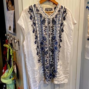 Johnny Was Biya Heavily Embroidered Linen Blouse, Medium.  Easy Care.